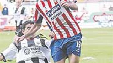 <b>DISPUTADO. </b>Se notó que Sporting y Levante luchan por ascender.