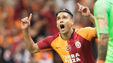 Falcao celebra un gol con la camiseta del Galatasaray.