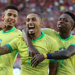 Raphinha-Vinicius: el 10 de Brasil en juego