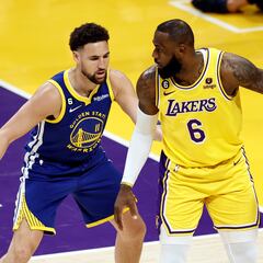What did the Lakers offer the Warriors for Klay Thompson?