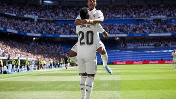 Vinicius Jr. and Rodrygo Goes of Real Madrid during the La Liga match between Real Madrid and Real Betis played at Santiago Bernabeu Stadium on September 3, 2022 in Madrid , Spain. (Photo by Ruben Albarrán / Pressinphoto / Icon Sport)