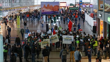 Huelga en aeropuerto de Santiago: qué hacer si su vuelo se cancela o se retrasa