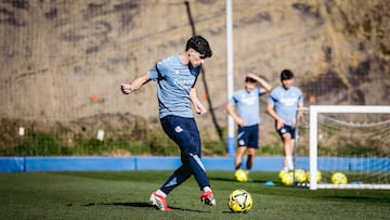Jon Martín, jugador de la Real Sociedad, en un entrenamiento en Zubieta esta temporada.