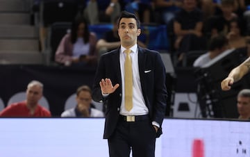 Gerard Encuentra, técnico del Lleida.
