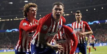 Giménez celebra su gol a la Juventus.