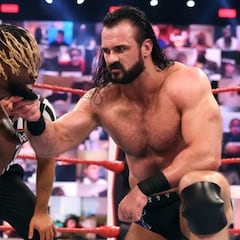 Kofi Kingston se cuela en la guerra Lashley-McIntyre