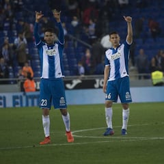 Duarte y Reyes sostienen el salto de David López al mediocampo