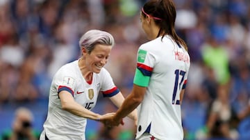 Rapinoe y Alex Morgan, jugadoras de Estados Unidos.