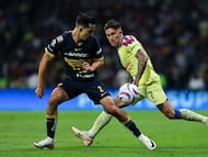 (L-R), Pablo Bennevendo of Pumas and Brian Rodriguez of America during the game America vs Pumas UNAM, corresponding to Round 10 of the Torneo Apertura 2023 of the Liga BBVA MX, at Azteca Stadium, on September 30, 2023.
<br><br>
(I-D), Pablo Bennevendo de Pumas y Brian Rodriguez de America durante el partido America vs Pumas UNAM, correspondiente a la Jornada 10 del Torneo Apertura 2023 de la Liga BBVA MX, en el Estadio Azteca, el 30 de Septiembre de 2023.