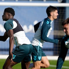 El mercado de fichajes y salidas del Málaga, según Funes