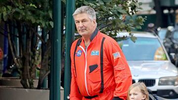 Alec and Hilaria Baldwin dress up with the kids as NASA Astronauts for Halloween, NYC. 
 31 Oct 2018
 Pictured: Alec Baldwin, Hilaria Baldwin, Carmen Gabriela Baldwin, Rafael Thomas Baldwin, Leonardo v&Aring;ngel Charles Baldwin and Romeo Alejandro David Baldwin.