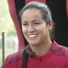 Lady Andrade: "Ronaldinho es mi ídolo, no juego igual pero similar"