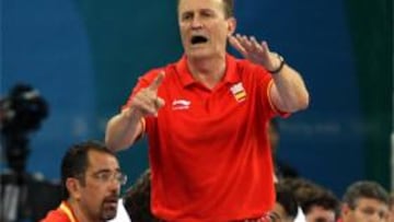 Aíto García Reneses durante las olimpiadas de Pekín 2008