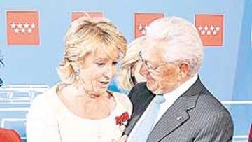 Montejano acudió al acto como presidente del Real Madrid.