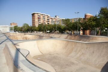 El coronavirus ha vaciado skateparks tan concurridos de Barcelona como el de Canyelles.