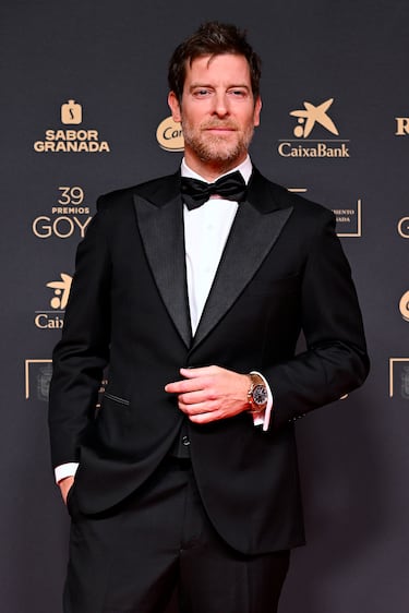 El actor Manu Baqueiro a su llegada a los Goya.