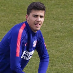 Rodrigo se cayó del once por molestias en el muslo izquierdo