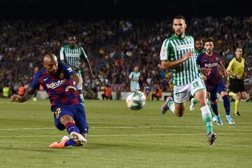 5-1. Arturo Vidal marc¨® el quinto gol.