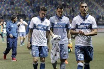 Futbol, Audax vs Universidad Catolica.
Decima fecha, cmapeonato de Clausura 2016/17.
Losjugadores de Universidad Catolica se lamenta tras la derrota ante Audax durante el partido de primera division disputado en el estadio Bicentenario La Florida de Santiago, Chile.
16/04/2017
Javier Torres/Photosport
************

Football, Audax vs Universidad Catolica.
10th date, Clousure Championship 2016/17
Universidad Catolica's players reacts after the goal of Audax during the first division football match held at the Bicentenario La Florida stadium in Santiago, Chile.
16/04/2017
Javier Torres/Photosport