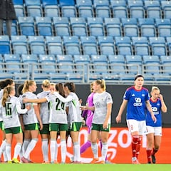 OL Lyonnes y Wolfsburgo mantienen el pleno