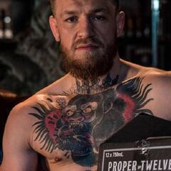 McGregor y la víctima de su agresión se reunieron en un taxi tras el altercado