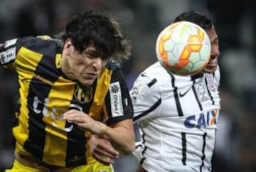 Guaraní complicó a los brasileños de Corinthians.