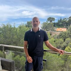 “Hay que tenerlos bien puestos para aguantar en el Valencia”