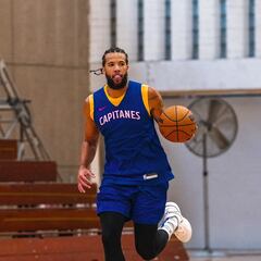 Michael Carter-Williams deja la duela y coge los guantes de box