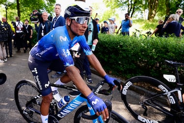 Después de un año en blanco, el de 2023, el Movistar rescató para el pelotón a un corredor que sabe lo que es ganar el Giro y la propia Vuelta, además de grandes actuaciones en el Tour. Con 34 años, y tras un buen Giro, el colombiano liderazgo compartido con Enric Mas.

