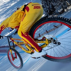 Fabio Wibmer pone su bici a más de 100km/h por la temible pista de esquí Streif