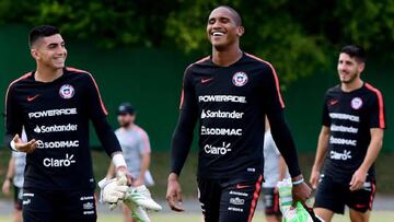 Una trama llamativa: el plan de Colo Colo con Omar Carabalí