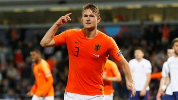 La familia de De Ligt, de visita en Par¨ªs seg¨²n De Telegraaf
