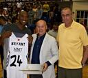 Kobe Bryant puede con los veteranos del Real Madrid