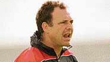 RESIGNADO. Caparrós entiende las necesidades del club.