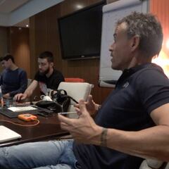 La última reunión de Luis Enrique dará que hablar: ¿A qué jugador con regate piensa convocar?