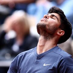 Alcaraz aplaca la crisis del tenis