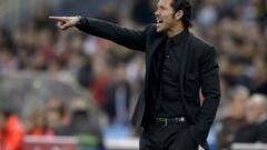 "La única manera de que Adrián crezca es darle minutos"