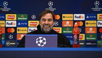 Jürgen Klopp durante la rueda de prensa previa al partido de vuelta de cuartos de final de la Champions League entre Liverpool y Benfica.