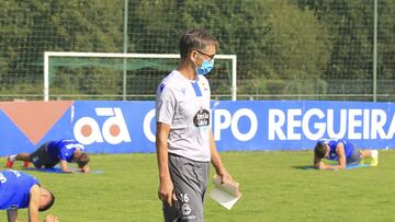 Fernando Vázquez entrenando con el Deportivo
