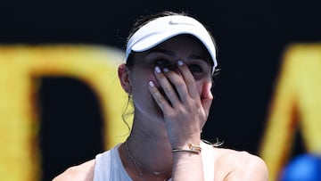 Tennis - Australian Open - Melbourne Park, Melbourne, Australia - January 21, 2025 Spain's Paula Badosa reacts after winning her quarter final match against Coco Gauff of the U.S. REUTERS/Jaimi Joy