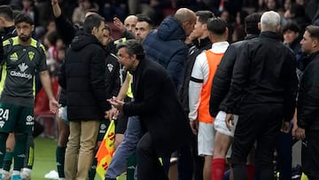 23/03/25 PARTIDO SEGUNDA DIVISION
SPORTING DE GIJON - ALBACETE
ALBES INDIGNADO CON EL ARBITRO TRAS SEÑALAR EL SEGUNDO PENALTI