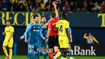 Expulsión de Chimy Ávila.