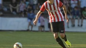 Erik Mor&aacute;n, en un partido con el Athletic de Bilbao.