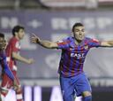 Barral hunde al Granada y lleva la locura a Orriols en el 93'