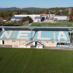 El Racing estrenará su pretemporada enfrentándose al Burgos en Villarcayo
