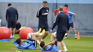 Muñiz durante un entrenamiento del Málaga.
