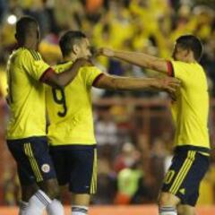 Copa América: terna uruguaya para el debut de Colombia