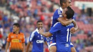 Paulo Magalhaes celebra el segundo gol azul ante el lamento naranja.