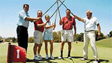 <b>TODOS A UNA.</B> Rico, Fernández Ochoa, Coghen, Alonso y Lombao.