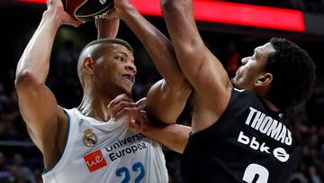 Carroll dinamita y Tavares machaca en el adiós de Mumbrú